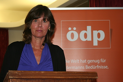 Referentin Angelika Demmerschmidt beim Vortrag